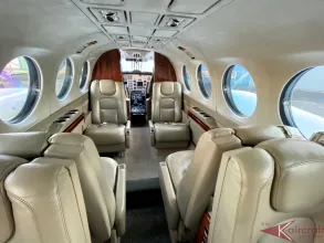 2001 Beechcraft King Air 350 Seats2