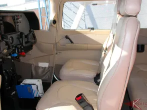 Cessna 182T Turbo Skylane Interior