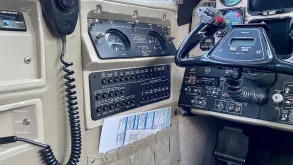 2001 Beechcraft King Air 350 Cockpit3