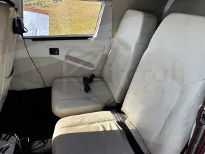 PA-32 interior