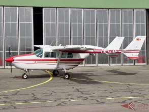 Cessna 337D exterior