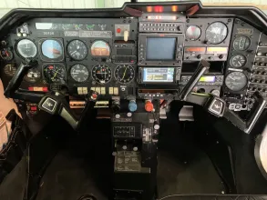 Mooney M20K 231 Cockpit2