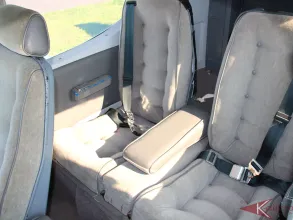 1977 Commander Seats1